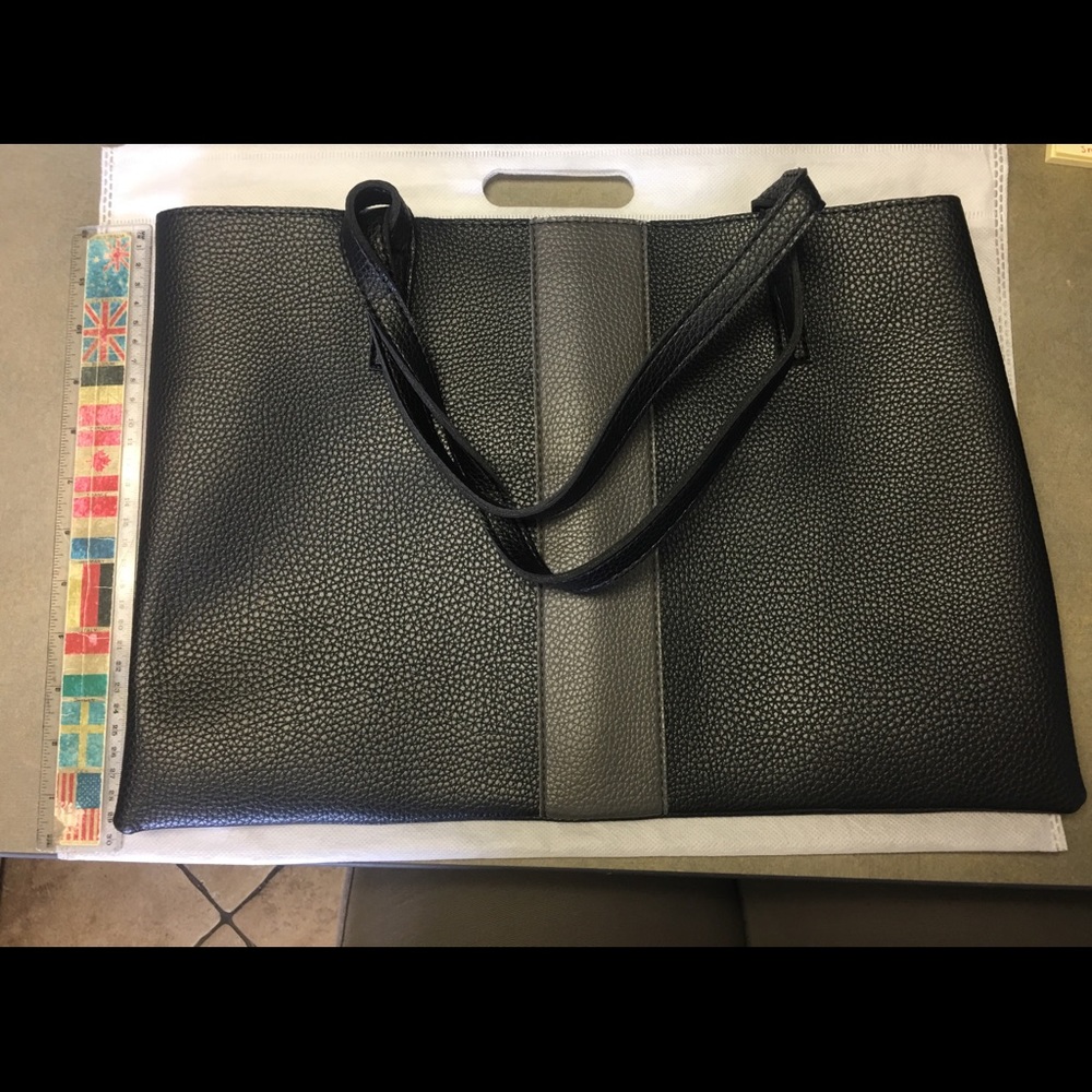 Vince Camuto tote